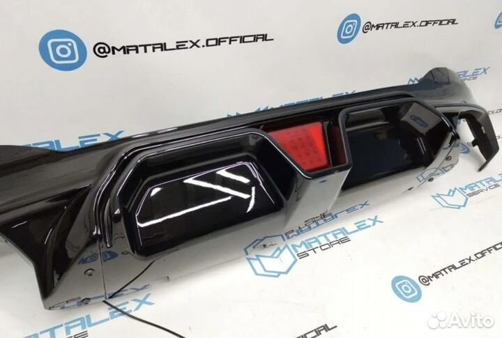 BMW G30 Диффузор стиль CS F90 со стоп сигналом