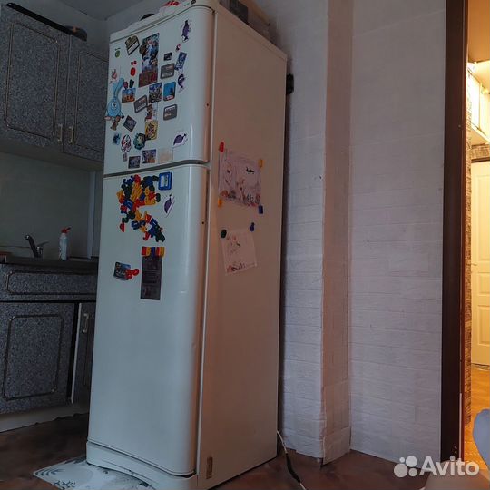 Холодильник indesit