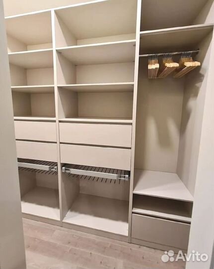 Распашная Гардеробная