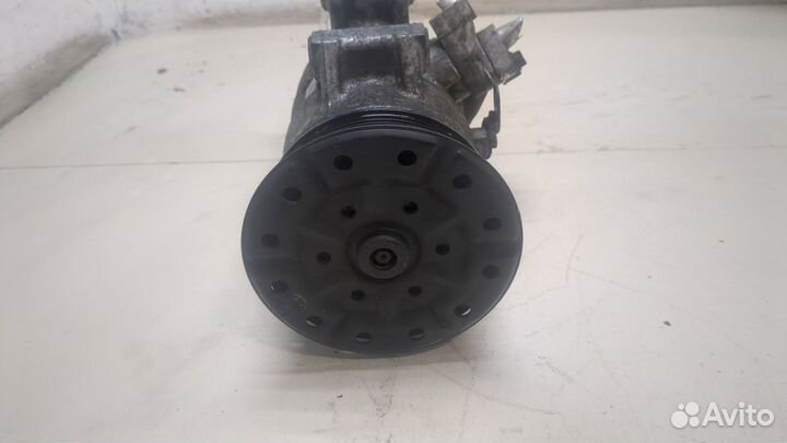 Компрессор кондиционера Toyota Auris E15