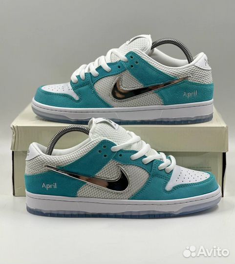 Кроссовки женские Nike SB Dunk Low