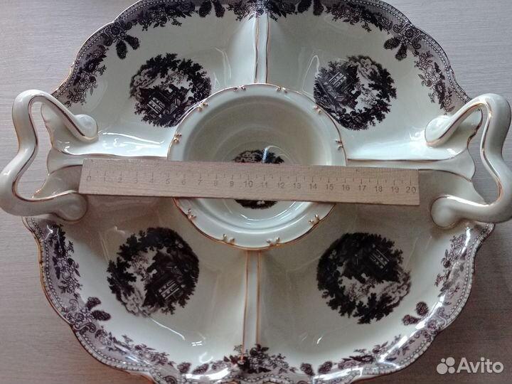 Блюдо с разделениями керамическое