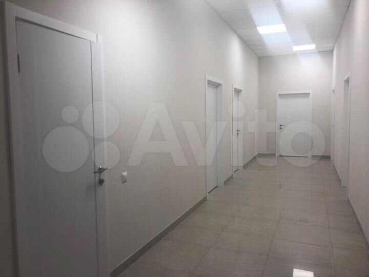 Офис на 1-й линии, 3-й этаж, 49 м2