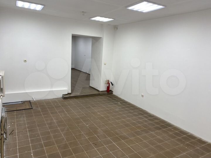 Торговая площадь, 64 м²