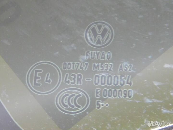 Стекло кузовное глухое левое Volkswagen Polo MK5 2