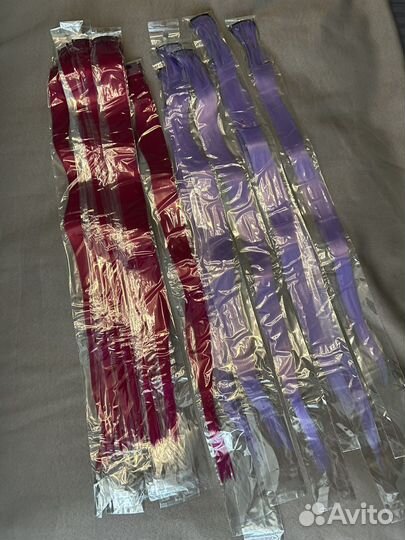 Волосы на заколках цветные