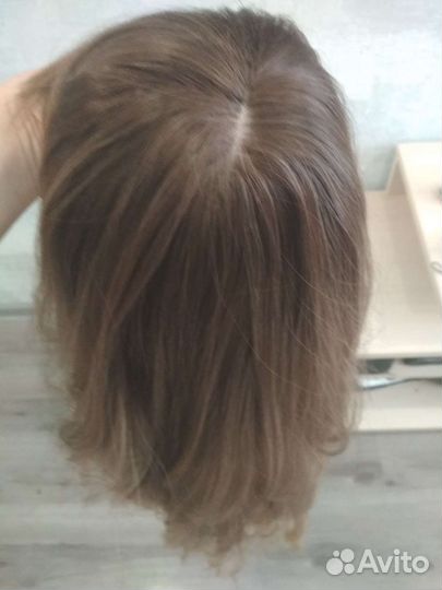 Парик из искусственных волос