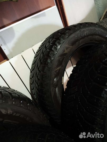 Bridgestone Blizzak Spike-01 235/60 R16 100T