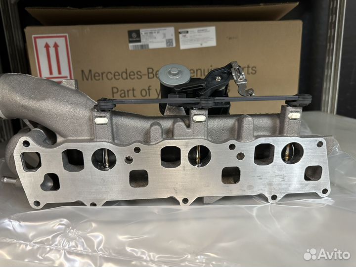 Впускной коллектор правый Mercedes A6420907737