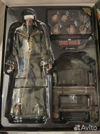 Hot toys the mandarin