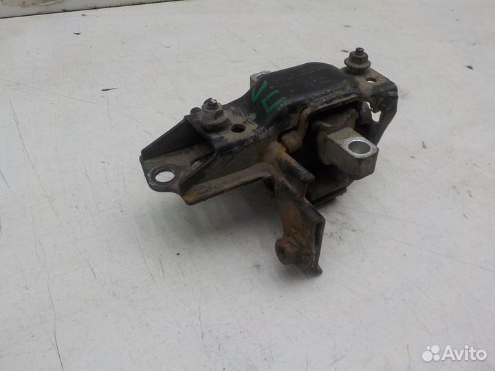 Опора кпп на Volkswagen Polo (HB) 6Q0199555