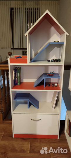 Кукольный домик стелаж
