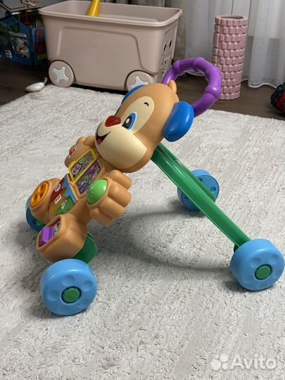 Каталка fisher price с ручкой