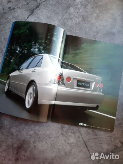 Дилерский каталог Toyota Altezza