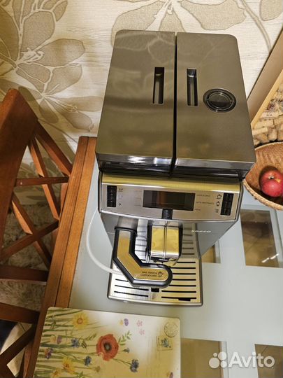 Кофемашина Saeco Lirika One touch cappuccino