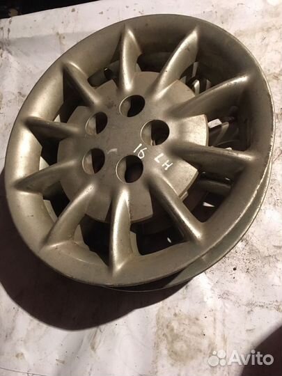 Колпак колесный крайслер 300М