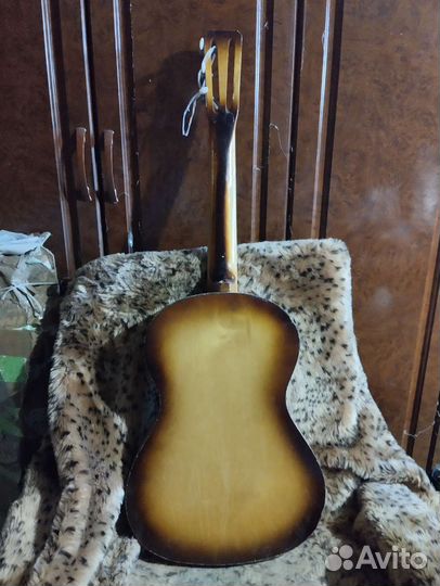 Акустическая гитара бу