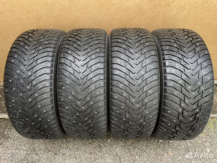 Nokian Tyres Hakkapeliitta 8 285/60 R18