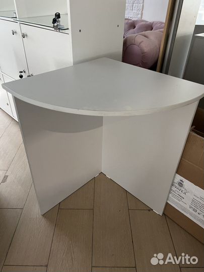 Столик Тумба