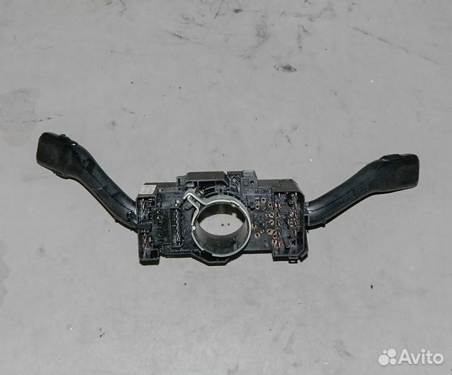 Переключатель подрулевой Audi A6 C5