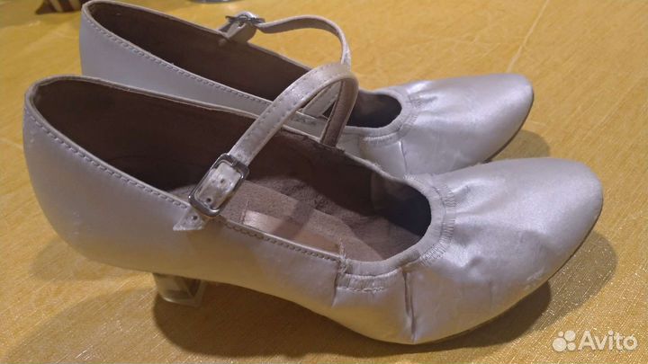 Туфли для бальных танцев