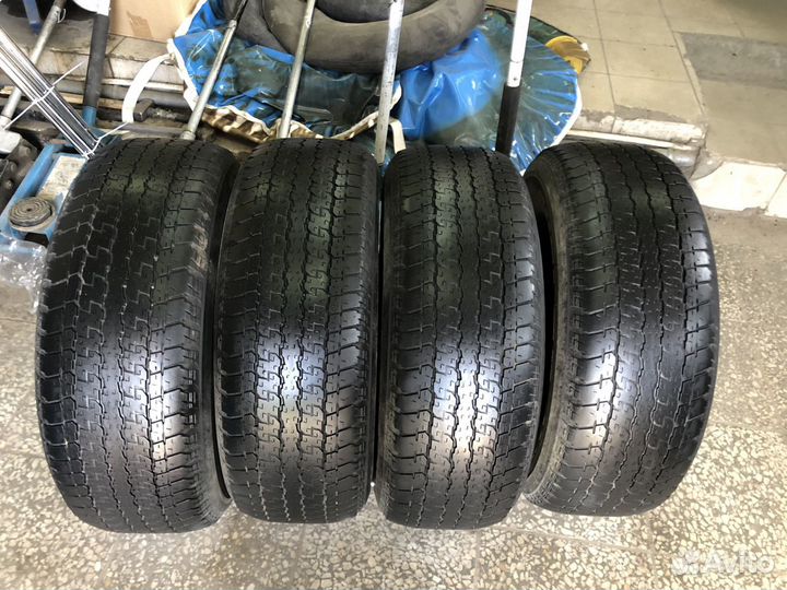 Bridgestone Dueler H/T 275/65 R17