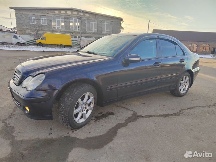 Mercedes-Benz C-класс 1.8 МТ, 2006, 200 000 км