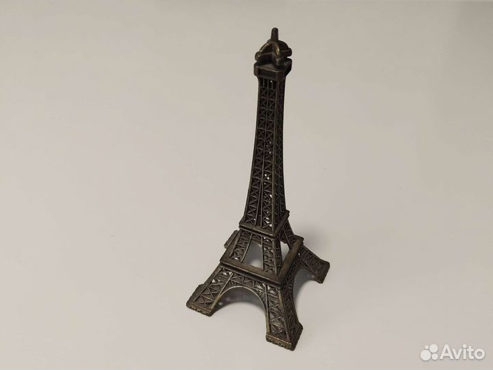 Сувенир из Франции из Парижа Эйфелева башня