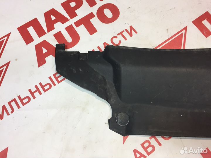 Накладка замка капота Audi A6 C7