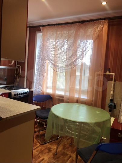 2-к. квартира, 40 м², 1/2 эт.