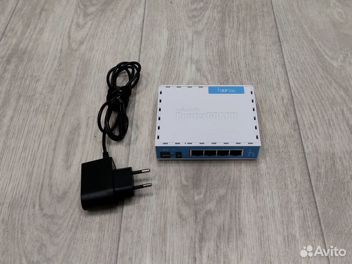 Wi-Fi Роутер Mikrotik hAP lite (RB941-2nD)