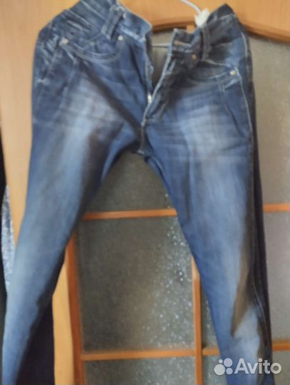 Джинсы