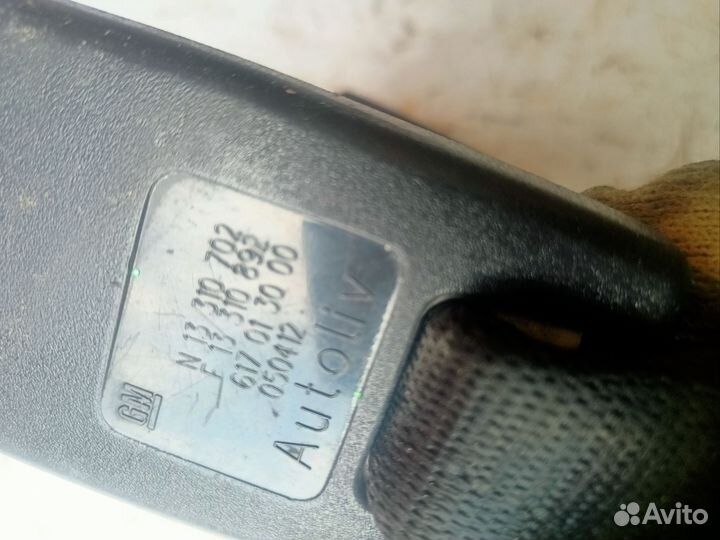 Замок ремня безопасности задний Opel Astra H