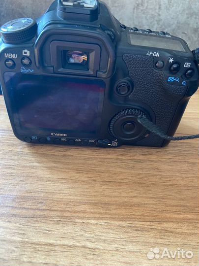 Зеркальный фотоаппарат Canon 50d