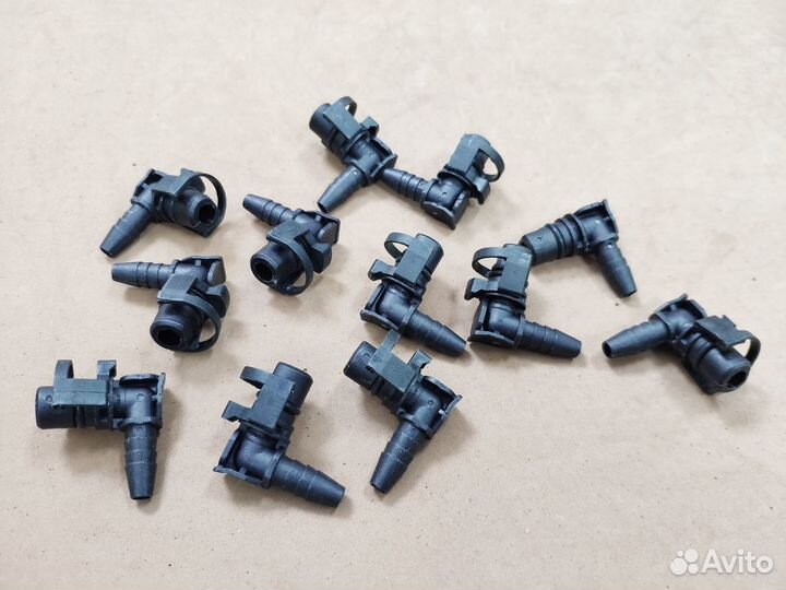 Фиксатор трубки обогрева дросселя Chevrolet Opel