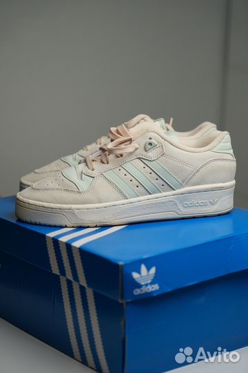 Adidas originals rivalry low 40