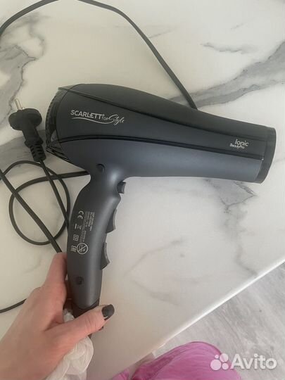Фен Scarlett