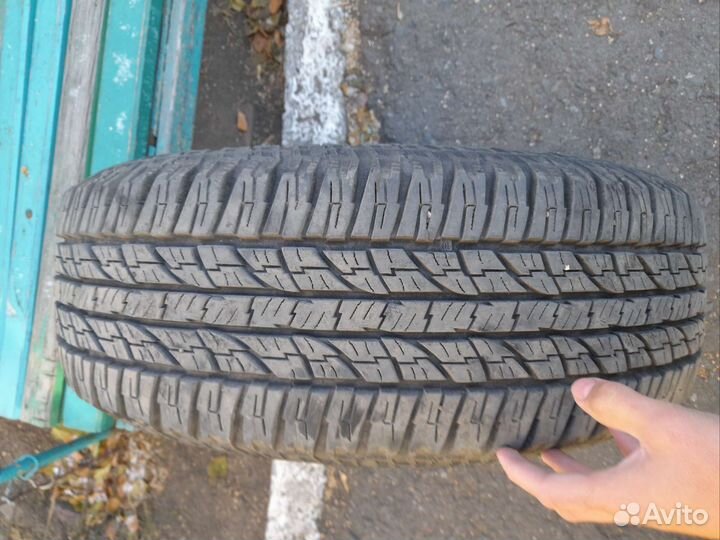 Yokohama Geolandar A/T G015 245/70 R16