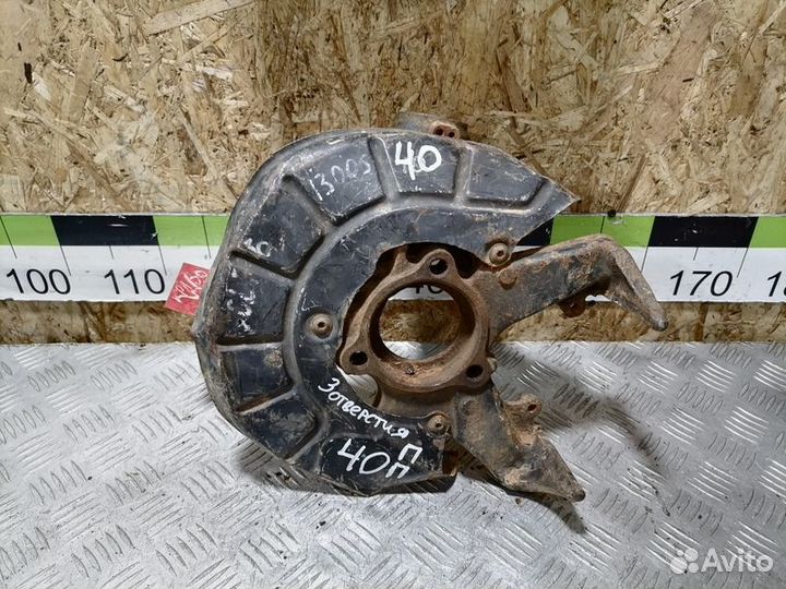 Кулак поворотный передний правый Volkswagen Golf 6