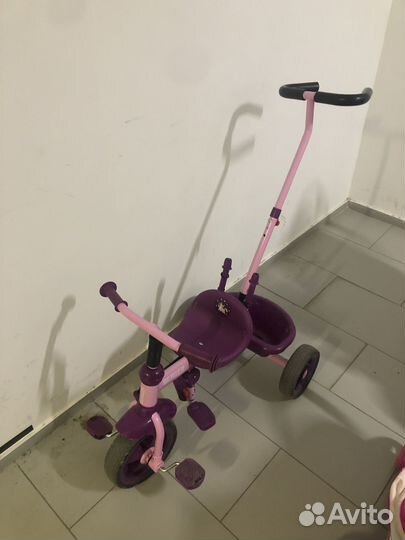 Трехколесный велосипед с родительской ручкой