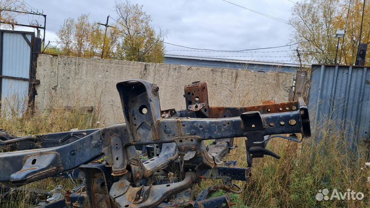 Рама Toyota Hilux 2.5D МКПП 2014г G7 toyota Hilux