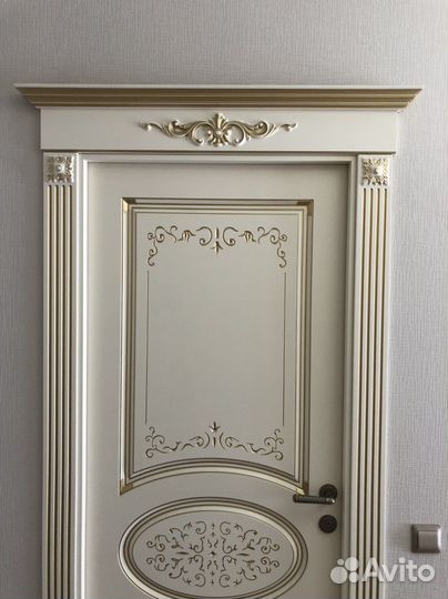 Капитель, Наличники