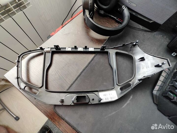 Штатная рамка для штатной магнитолы Vesta