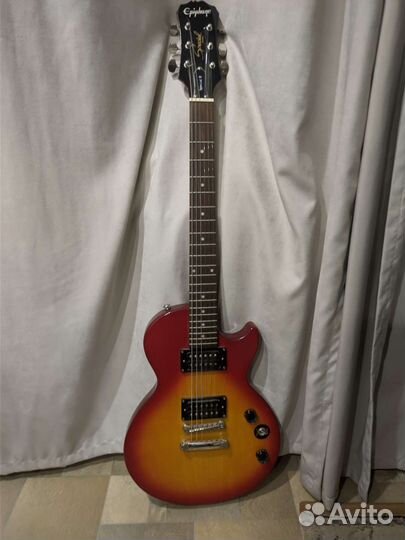 Электронная гитара