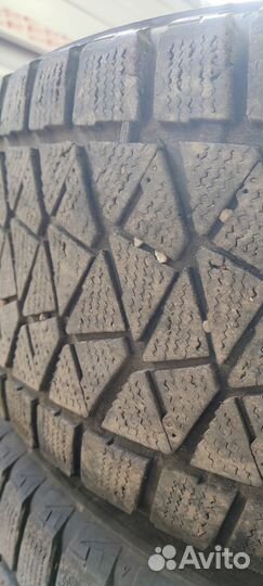 Bridgestone Blizzak DM-V2 285/60 R18 116Q