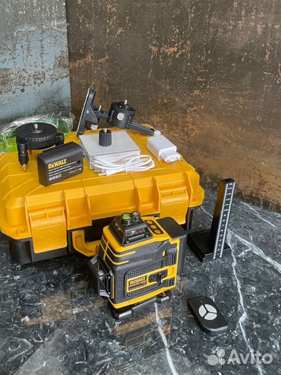 Лазерный уровень DeWalt 4D нивелир 16 линий