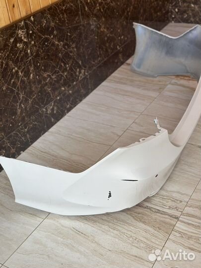 Задний бампер на Toyota Camry V75 оригинал