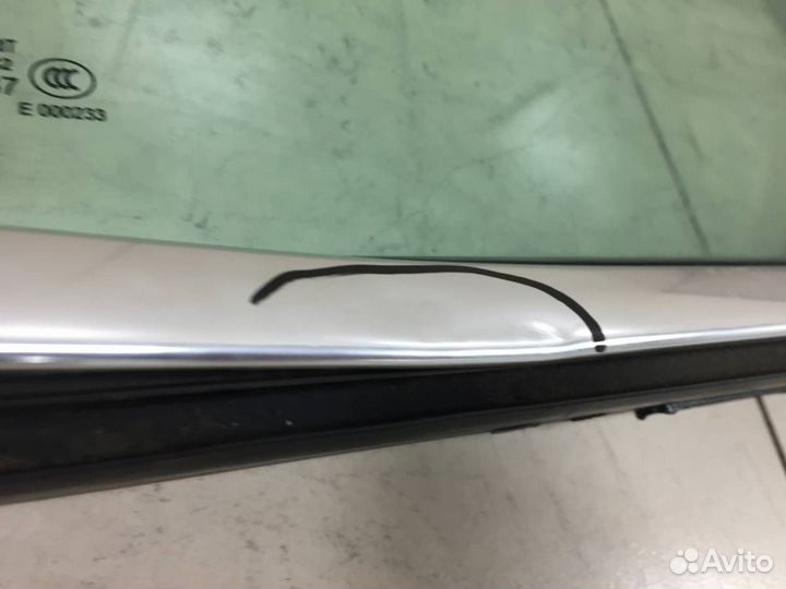 Стекло двери задней левой форточка Skoda Superb 20