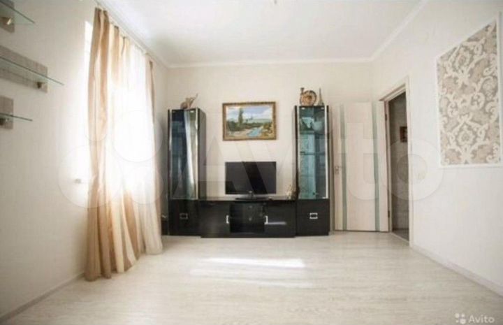 1-к. квартира, 40 м², 2/3 эт.