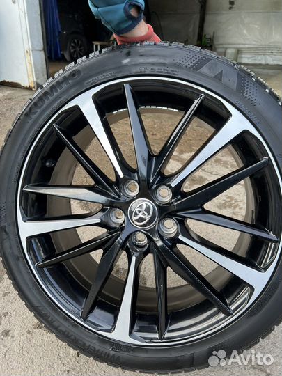 Kumho WinterCraft KW27 245/40 R19